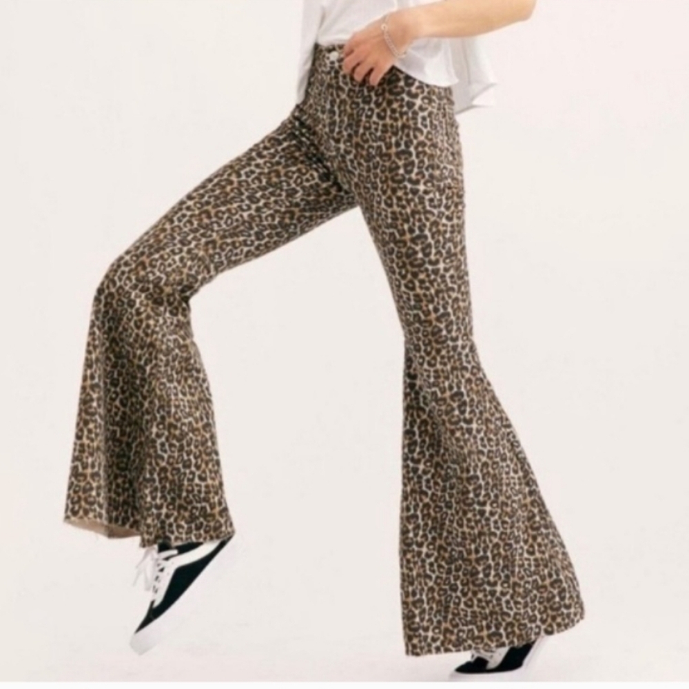 Thirty-One Leopard Print Apparel